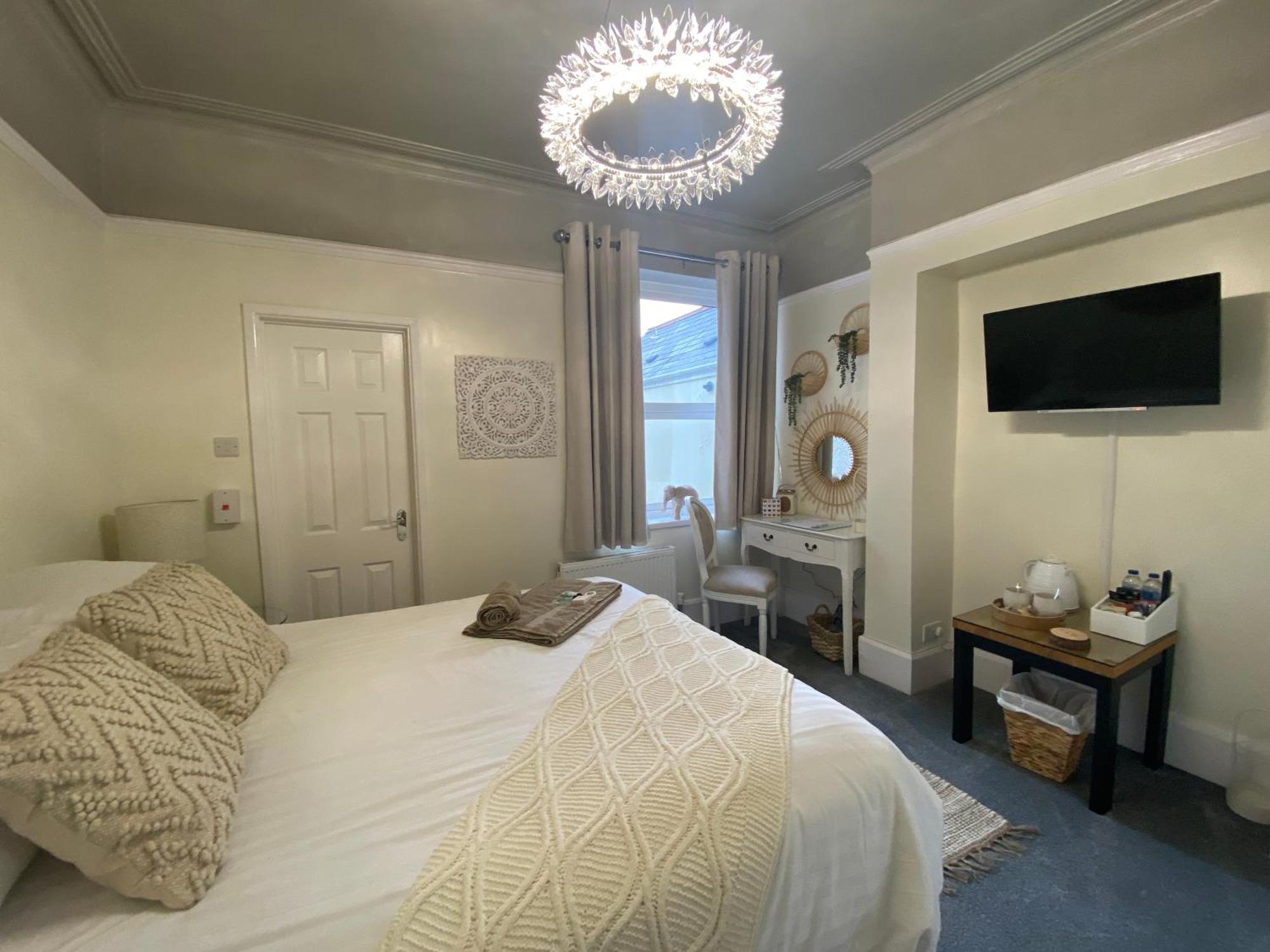 Butterfly Guest House Porthcawl Exterior foto